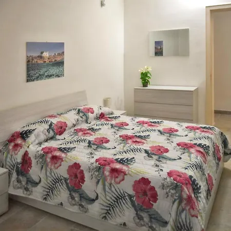 Charming House + Terrace Holiday home Muro Leccese